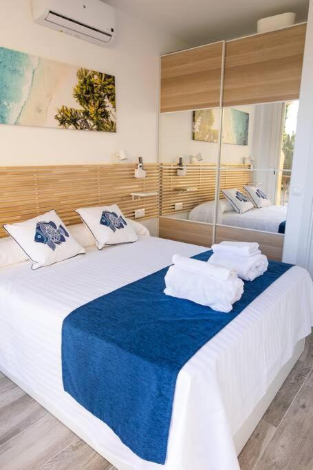Enjoy La Carihuela Beach At 4 Min.Terrace & Pool. Torremolinos Exterior photo